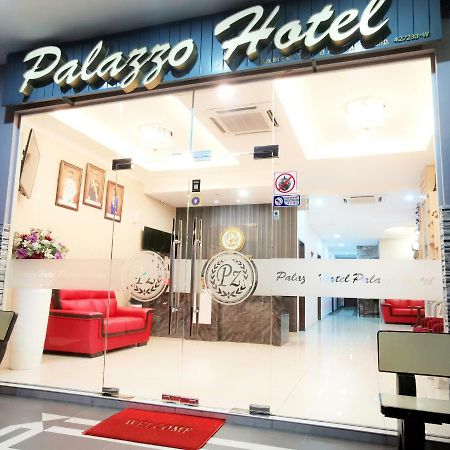 Palazzo Hotel Kulai Exterior photo