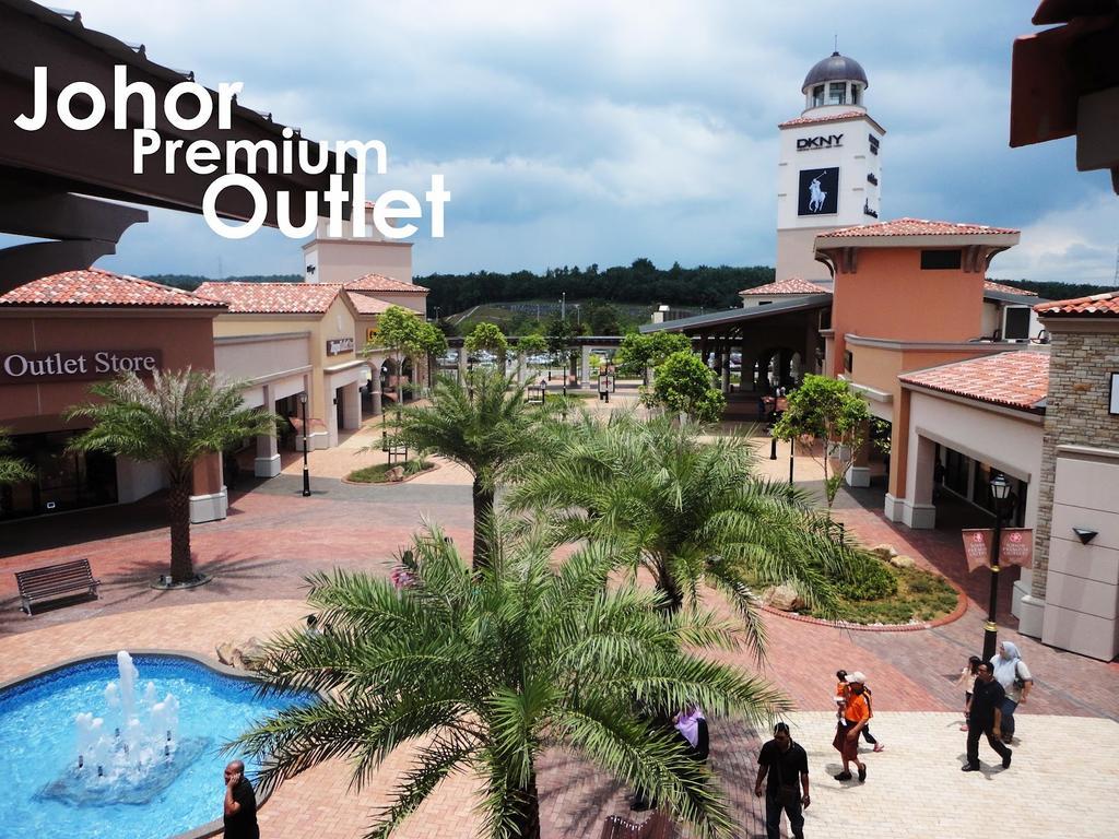 Palazzo Hotel Kulai Exterior photo