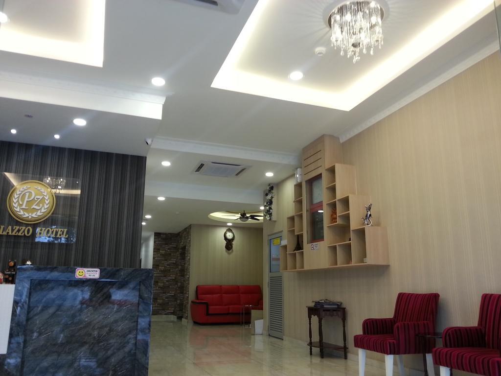 Palazzo Hotel Kulai Exterior photo